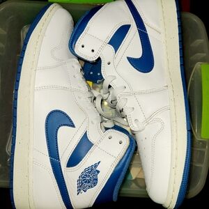 Nike Men's Athletic Shoes - White and Blue